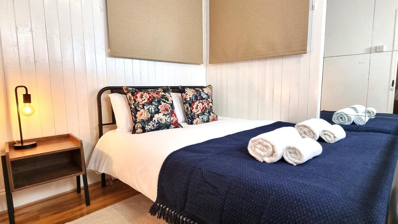 Апартаменты 3 Bed Flat O2 Arena Dyson House Лондон Экстерьер фото