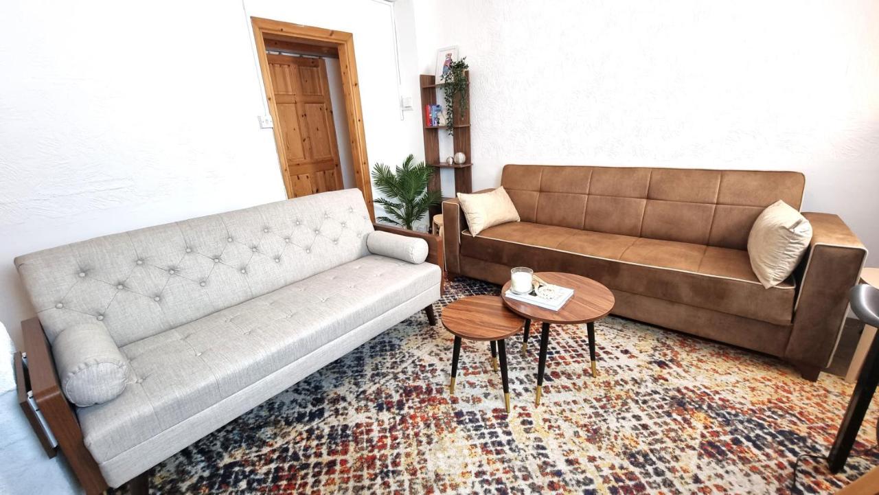 Апартаменты 3 Bed Flat O2 Arena Dyson House Лондон Экстерьер фото